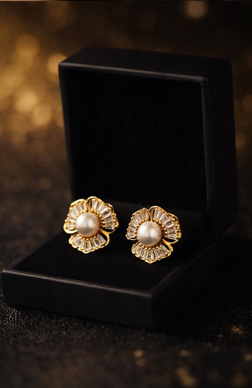 Pavira Originals – Pearl Bloom Stud Earrings